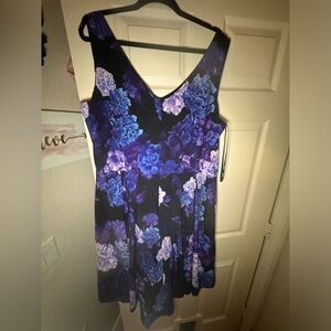 Women’s plus size dress
